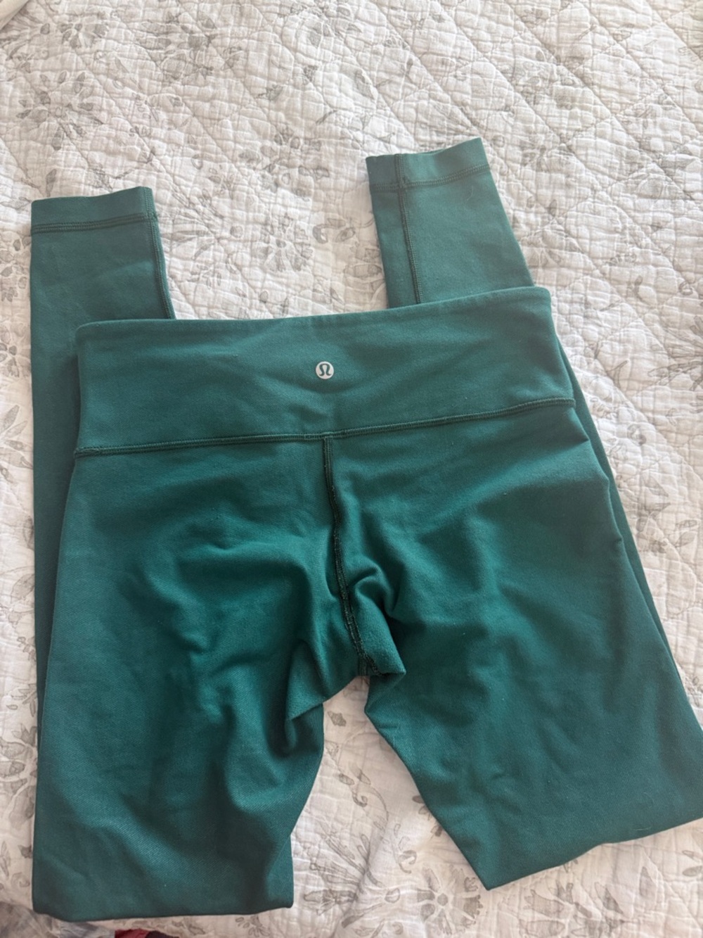 Lululemon leggings teal size 6 / not sure style some wear see pics - Picture 5 of 7